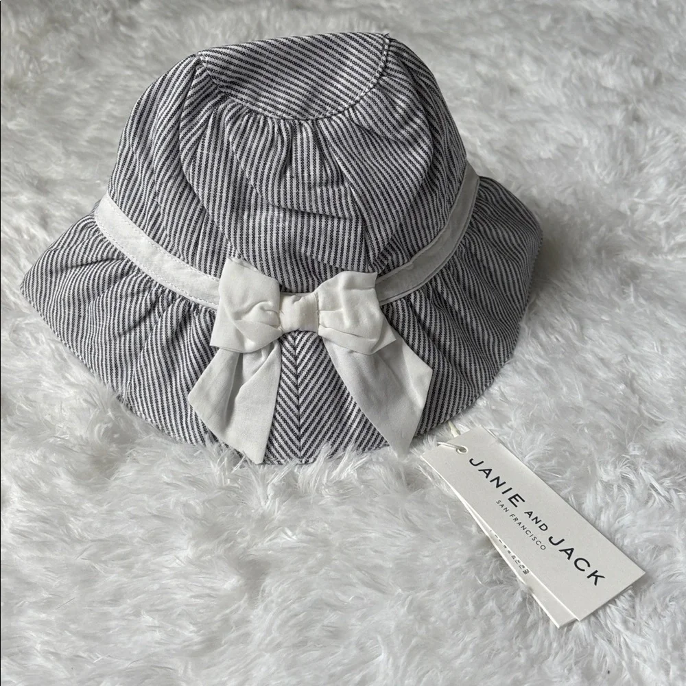NWT Janie And Jack Navy Blue And White Striped Bow Hat 3-6 Month